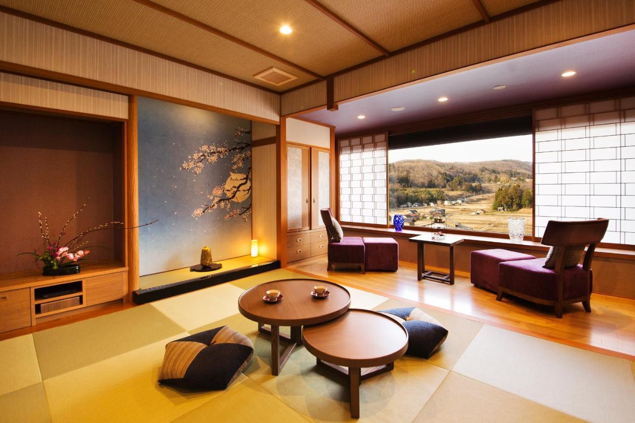 Kanazawa Hyakurakusou Buitenkant foto