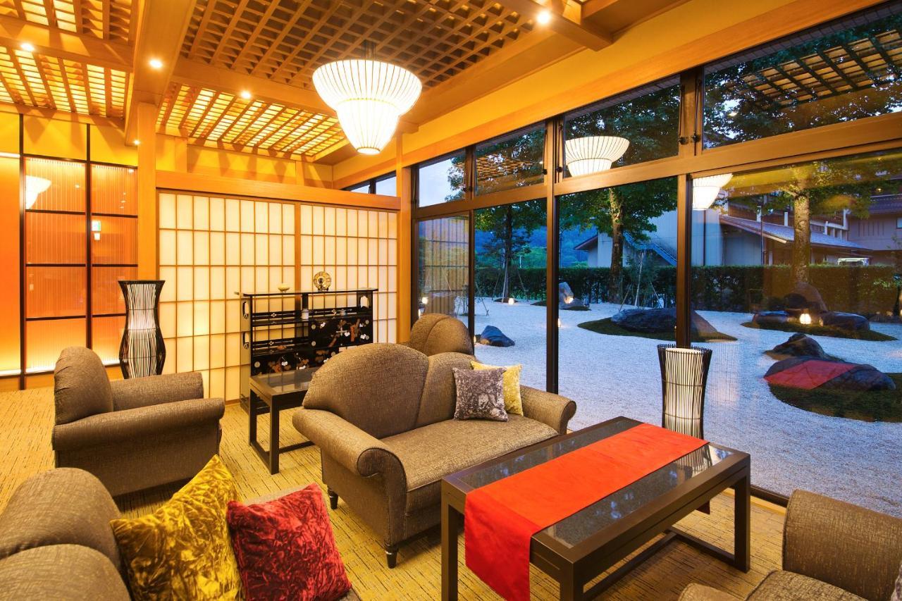 Kanazawa Hyakurakusou Buitenkant foto