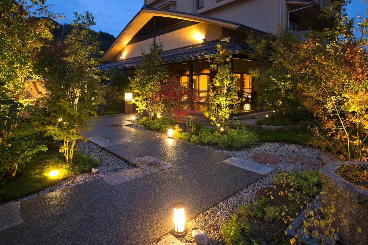 Kanazawa Hyakurakusou Buitenkant foto