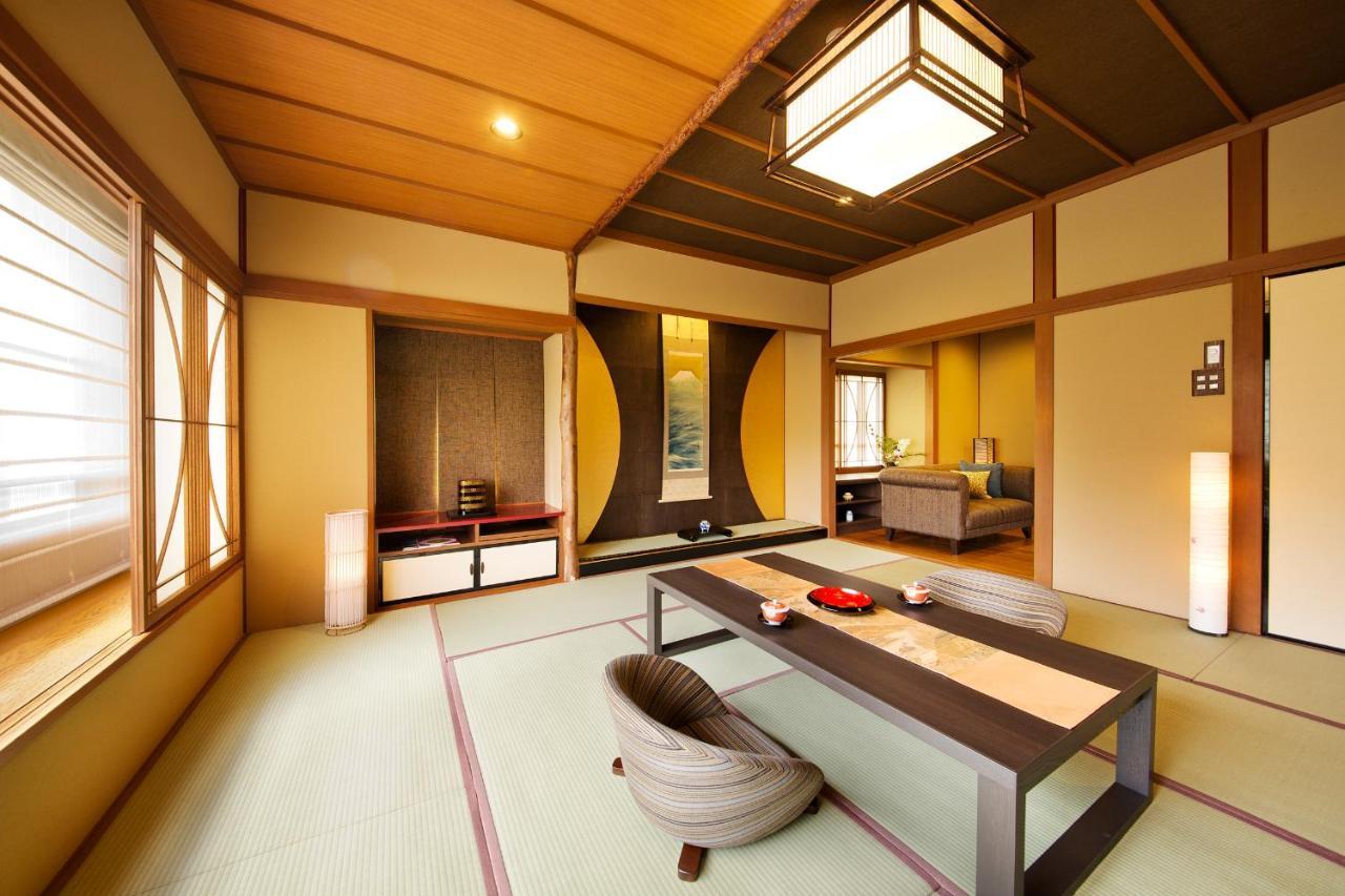 Kanazawa Hyakurakusou Buitenkant foto